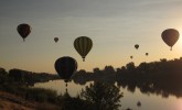 Balloon over the Yakama River